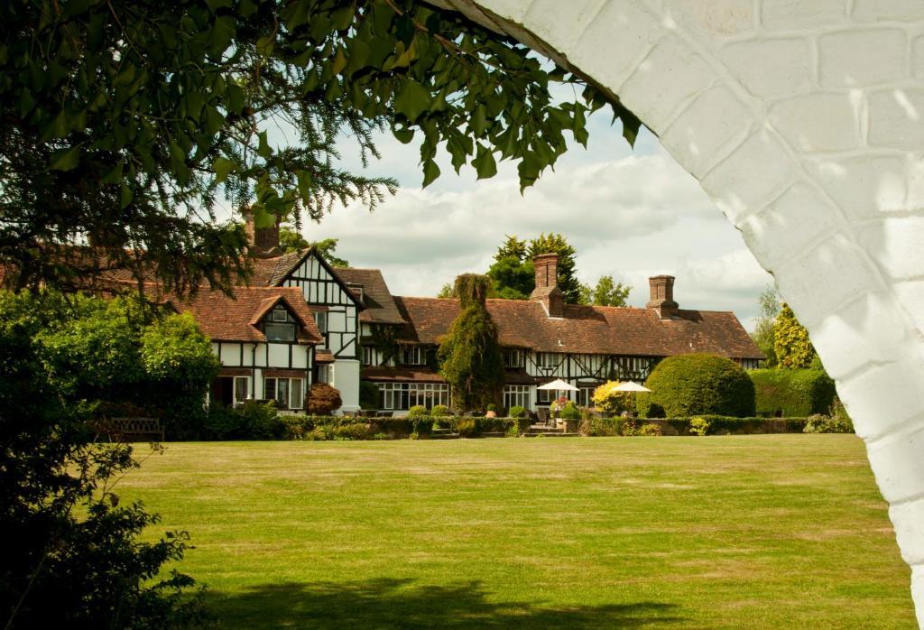 Ghyll Manor Country Hotel هورشام المظهر الخارجي الصورة